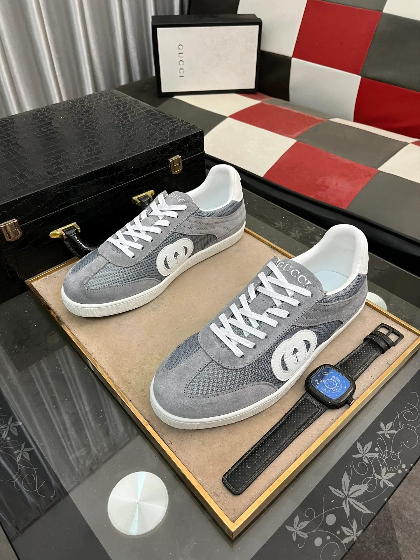 Men's shoes💰380⌚️⌚️[GUCCI] Gucci men's casual shoes are absolutely popular🔥The ultimate matching item for trendy men! The charm of super texture is irresistible, the main recommendation, the flower leather color is bright! The upper is made of high-quality cowhide + brand printed fabric, sheepskin feet, wear-resistant rubber sole, noble and elegant! Extremely comfortable🎁🎁You can be as handsome as you want💪 38-447️⃣colors available